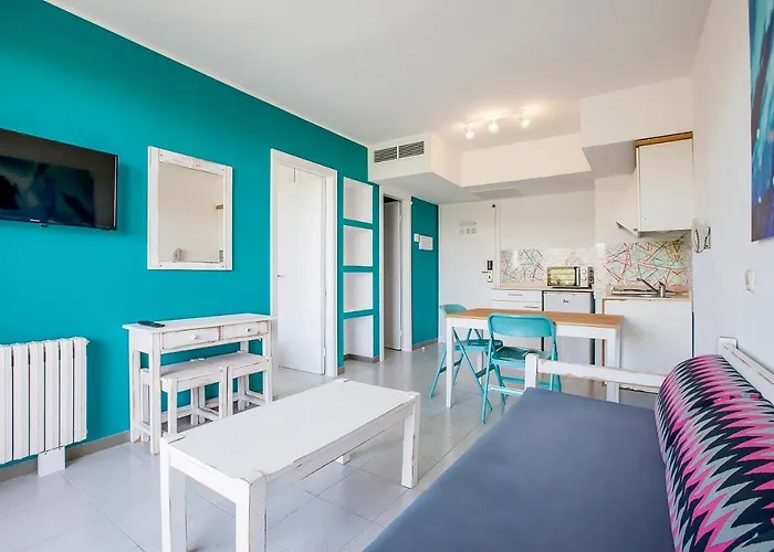 Magaluf (Mallorca) hotels near Aqua land