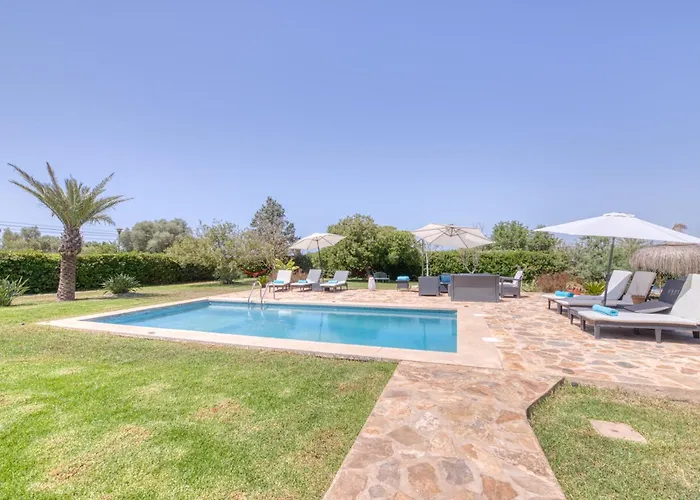 Villa Kentia Mallorca, Charming And Stylish Country House Close To Palma with Pool