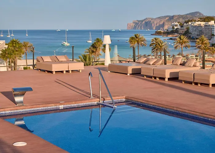 Santa Ponsa hotels near Cruz del Descubrimiento