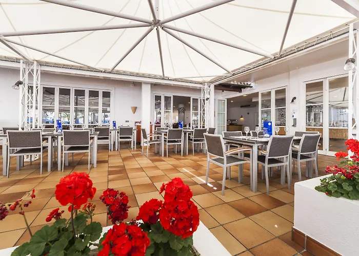 Globales Aparthotel Bouganvilla Sa Coma 