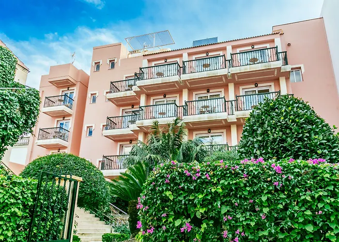 Porto Cristo Hotels