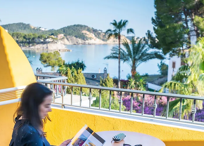 Peguera hotels near Cala Llamp