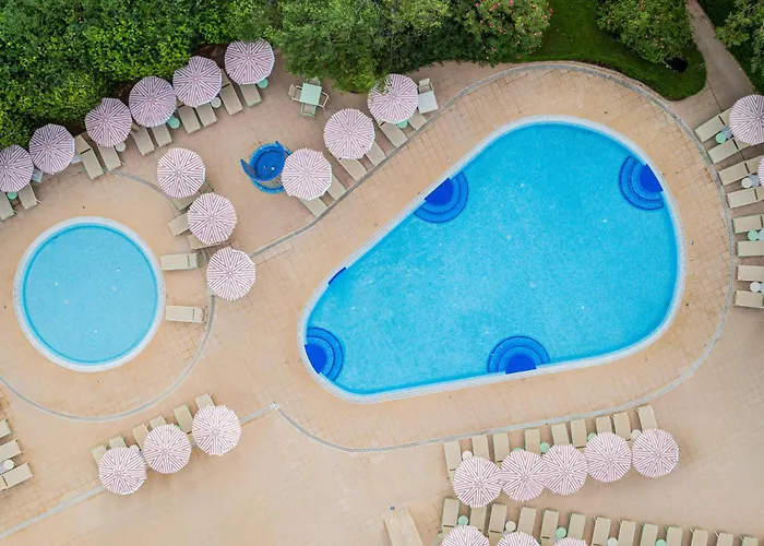 Magaluf (Mallorca) hotels near The Pirates Adventure