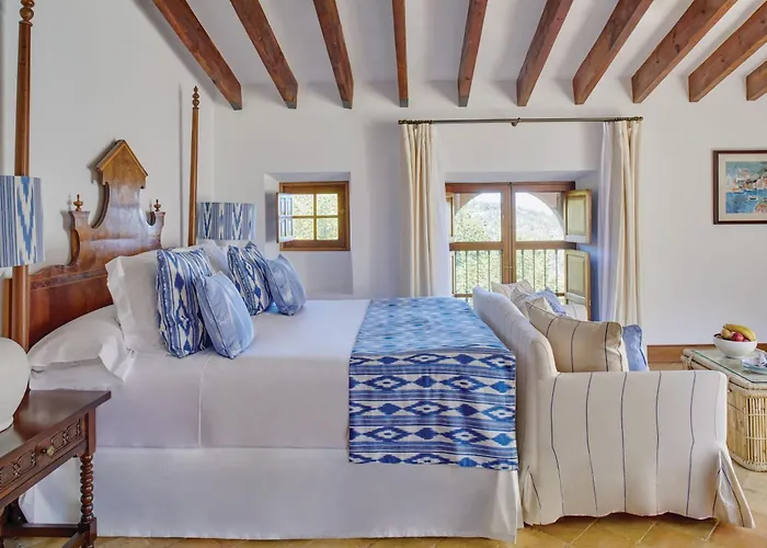 Deia Hotels